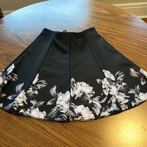 Women’s Skirt